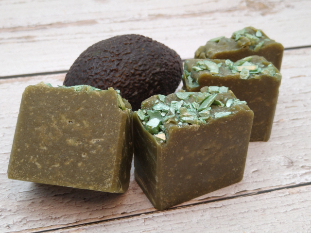 Avocado 04.jpg verkleinert.jpg