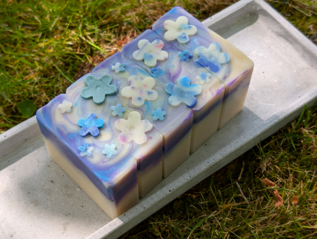 Macadamiaseife Bügelswirl 03.jpg