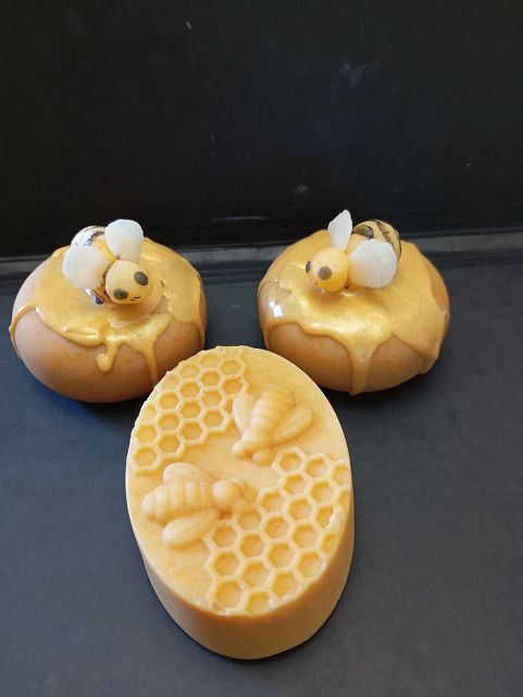 k-1581 Bienengold 1.jpg